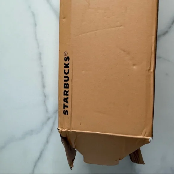 NIB Pink coffee tumbler and straw - Picture 9 of 9